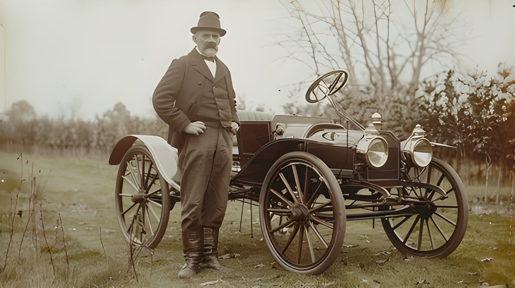 The History of Electric Vehicles: From 19th Century till Date (Beginner)